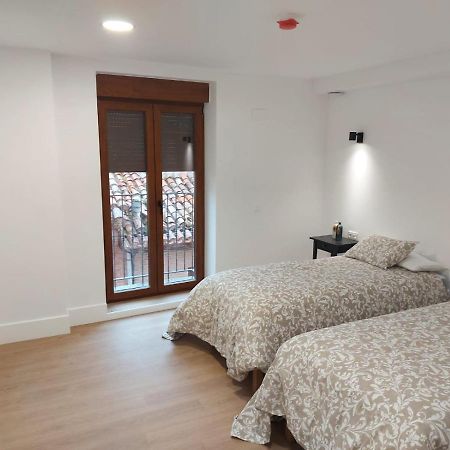 Hotel - Hostel Atuvera Санто-Домінго-де-ла-Кальсада Екстер'єр фото