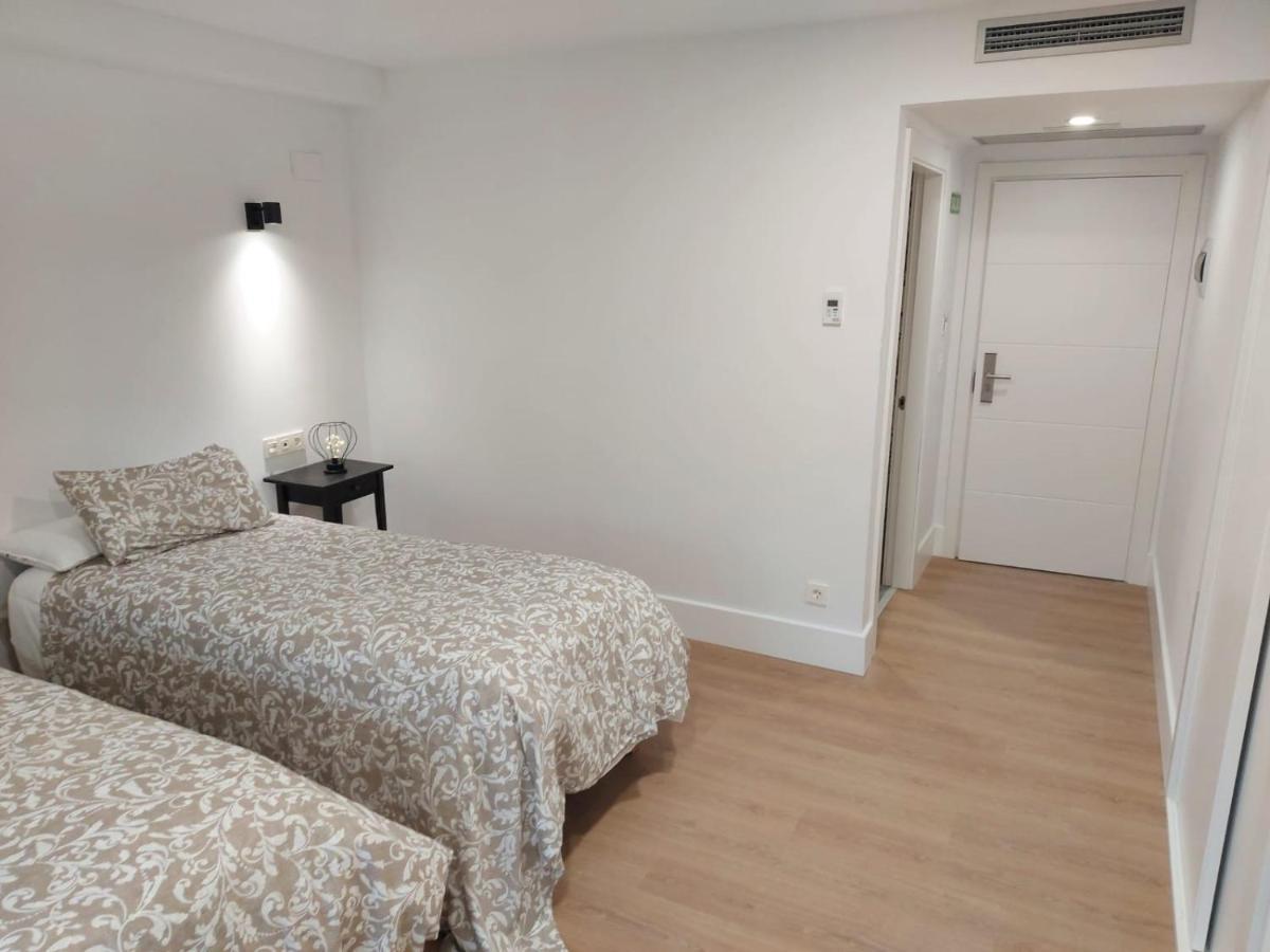 Hotel - Hostel Atuvera Санто-Домінго-де-ла-Кальсада Екстер'єр фото